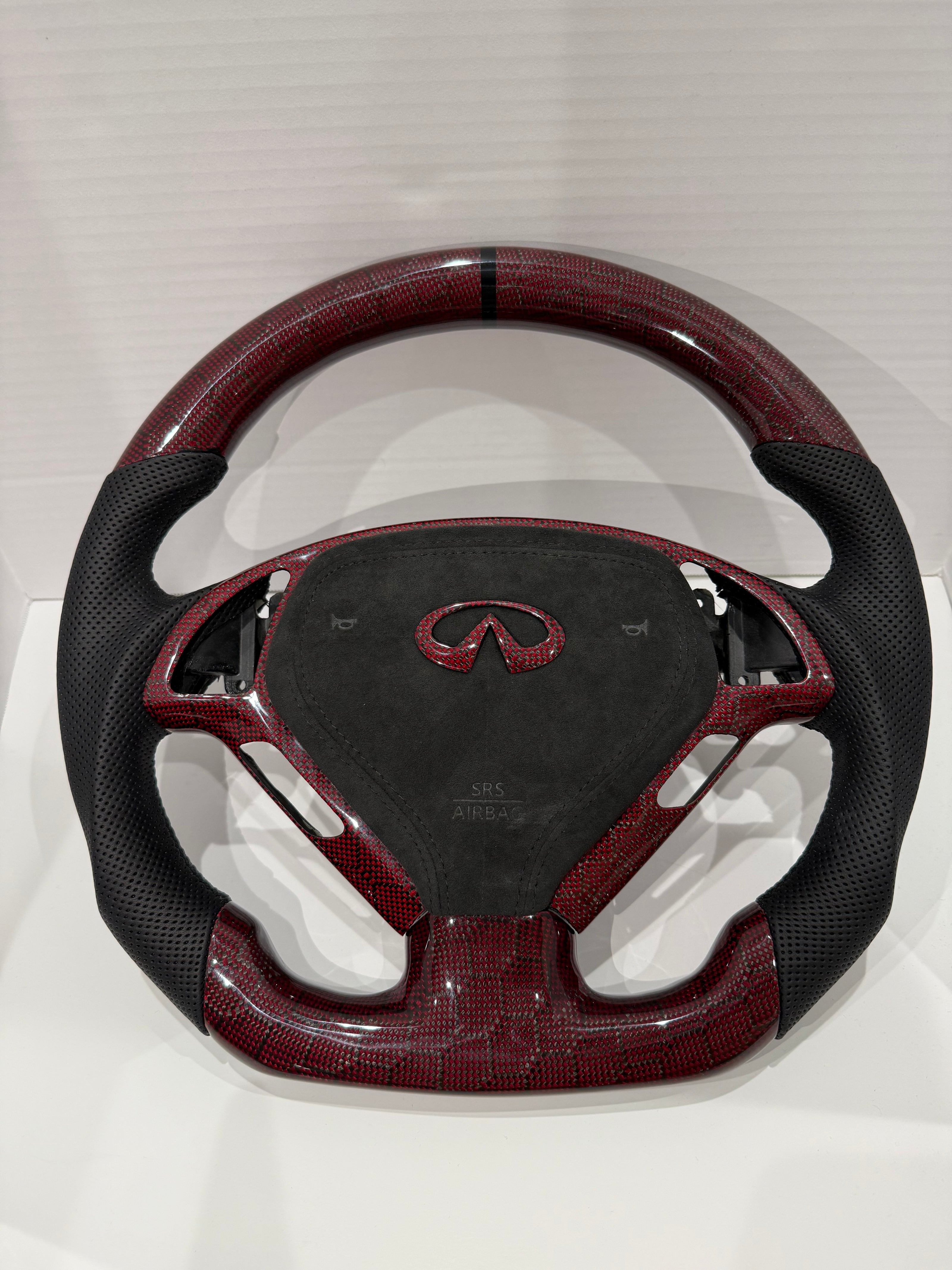 G37 Snakeskin Honeycomb Carbon Fiber Steering Wheel