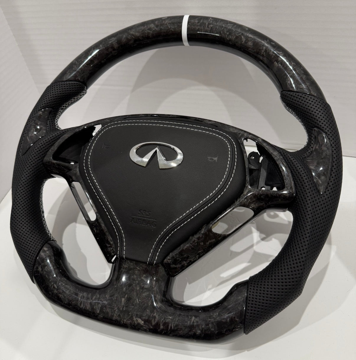 G37 Venomized Forged Carbon Fiber Steering Wheel